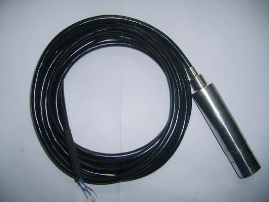 Liquid-Level Transmitter with Gas Tube Wires 0.2% FS typical 0.5% FS maximum Accuracy
